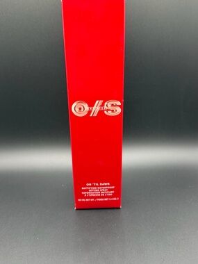 OFRA On 'Til Dawn Setting Spray in red